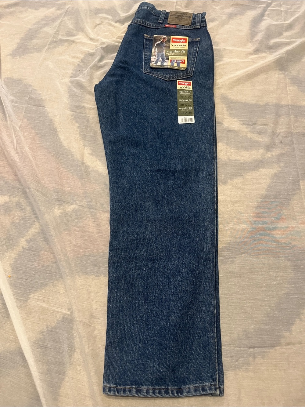 Wrangler Dark Blue Straight Leg Jeans size 38/30 reg fit